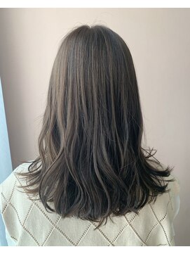 ハブ(hub) 【天神今泉】透明感グレージュ