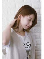 ノイン(noine)&nbsp;さまざまなファッションに合わせやすいインナーカラー２