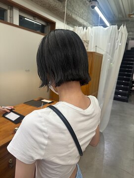 ニール シトロン 名古屋 伏見 丸の内(NEELU citron) 【Neeluscuro_yuna】ローライト×ボブ