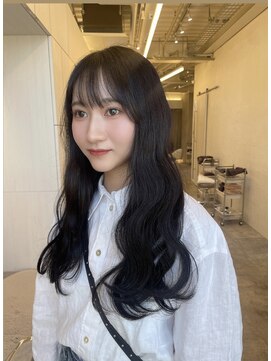 アナ ラーナ(Anna Lanna) グレーアッシュカラー　暗髪