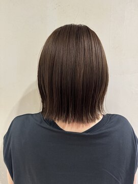 セブンベルベット(7 Velvet) 【透明感切りっぱなしBob//横松ゆかり】