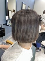 レナータ ヘア(Renata hair)&nbsp;パツボブ/ボブ/ハイライトカラー/白髪ぼかしハイライト