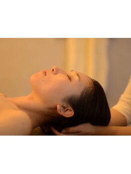 頭皮と心を健全な状態にするヘッドマッサージメソッド