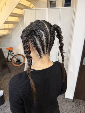 アム(am) コーンロウツインテール「