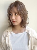 ラミエバイメルト 下北沢(lamie by melt)&nbsp;花田/切りっぱなしボブ外ハネボブイメチェンブロンド下北沢前髪