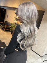 サニー 渋谷(SUNNY) ハイトーンレイヤーカット、バレイヤージュ、グレージュ