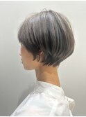 くびレイヤーショート グレージュカラー