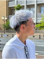 アップバングツーブロックダブルカラーブリーチメッシュ