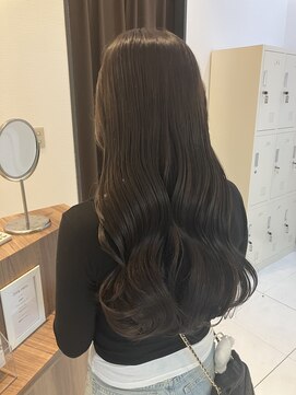 ブロッシー(blossy.) 、