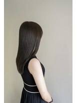 ネイヴィル(navile)&nbsp;【酸性ストレート×オリーブグレージュ】