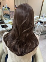 ユニ 表参道(uni)&nbsp;大人気の韓国女優風くびれレイヤーカット/ヨシンモリ/エギョモリ