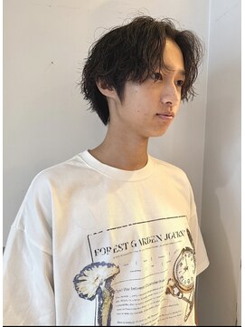 ピア(Pia) ツイスパ×センターパート大人 束感マッシュ