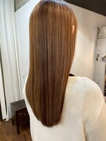 クオート(quoit)&nbsp;ダメージによるうねりパサつきに髪質改善TR/堀江/カットが上手