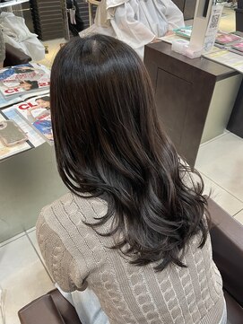 フォルテ 草薙店 透明感抜群オリーブグレージュ