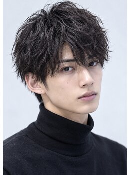 Men's U-CHAMBORD  寝屋川/メンズパーマ/ブリーチ/白髪ぼかし/ハイライトの写真/寝屋川でメンズパーマを叶える！ツイストやスパイラルで理想のデザインを提案♪
