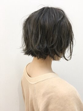 オッジ 西新店(Oggi) マットグレージュボブ