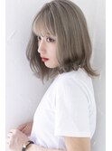 ハイトーングレージュミルクティーベージュ愛され大人ボブ