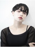 黒髪クラゲヘアーオリーブグレー小顔ココアベージュ卵型ショート