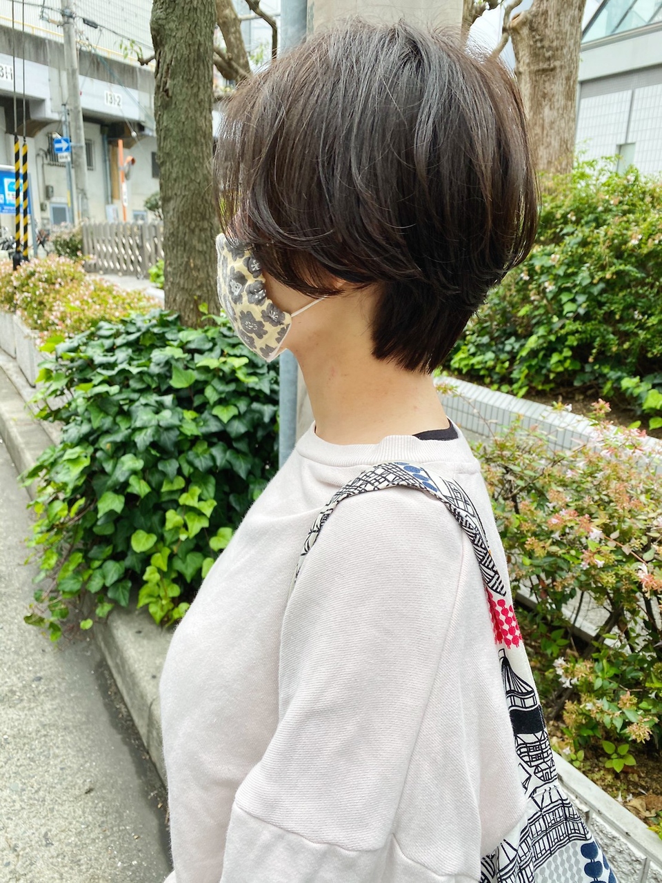 大人ショート_クールショート　ピンクグレージュ　ボブルフ