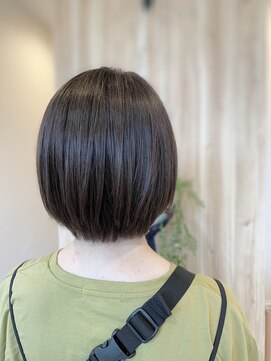 アドラーブル 万代店 (adorable) 20代30代40代★スタイリング簡単♪小顔見せ☆丸みショート