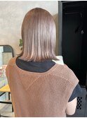 ブロンドハイトーンカラー ツヤ髪外ハネミディアム
