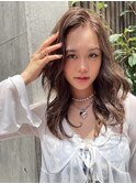 ラベージュ