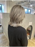 超可愛い組み合わせ!くびれカット×柔らかミルクティーベージュ