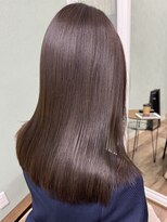 メル&nbsp;しっとりサラサラ髪質改善ロング