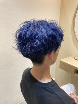 ソウスシア(SOURCE cia) メンズパーマ×ネイビーブルー【佐藤和弥】