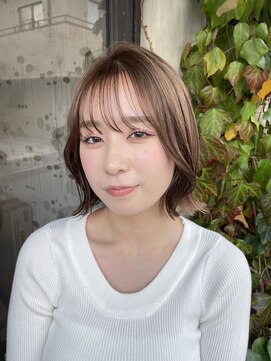 アマネク(AMANEQ by THISCOVER.) 外ハネボブ×ナチュラルグレージュ