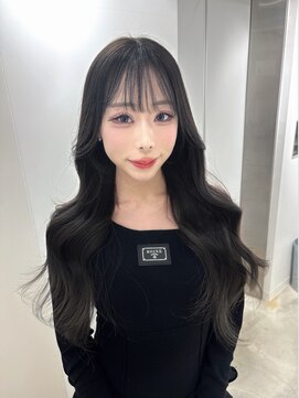 ユーフォリア 新宿通り(Euphoria) 韓国ヘア/透明感暗髪/ヨシンモリ/ワンホンレイヤー/イベントヘア