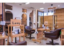 ヘアーチェリーコーク ランプ(HAIR CHERRY COKE Lamp)の雰囲気（雰囲気に暖かみがあるお店）