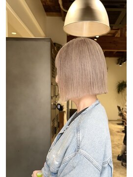 リフル 八王子(RIFULL) ハイライト　バレイヤージュ　ショート　レイヤー　髪質改善