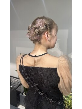 ヴェイン 渋谷(vain) 10代20代30代◎ツインテールモテ髪お団子 カチモリヘア ボブも◎