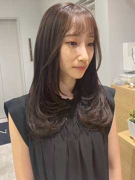 イリ 梅田(ili) ミニウルフ/チェリーブラウン/デジタルパーマ