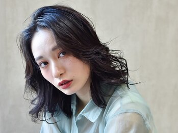 イルヘアーライラ(illu hair LILA)の写真/【南森町】リピーター多数☆月曜日も営業◎髪質改善メニューや頭皮に優しいオーガニックカラーを取り扱い！