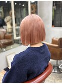 ピンクベージュ/切りっぱなしボブ/ハイトーンボブ