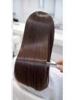 トイロ(toiro)&nbsp;レイヤーカットミルクティーベージュブリーチなしダブルカラー