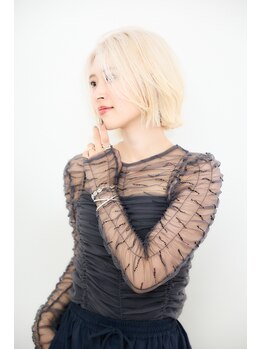 シェノン 赤羽店(CHAINON)の写真/骨格を見極めた似合わせショートで小顔見せ。赤羽の美容室で叶う扱いやすいショートカットに