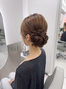 ブランシスヘアー(Bulansis Hair) サイドアップスタイル