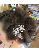 美容室シード(seed)&nbsp;結婚式ミディアムアップスタイル