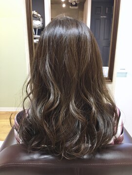 トゥーリ 筑紫野店(tuuli) tuuli / ひし形シルエット ナチュラルブラウン / 八谷昌直