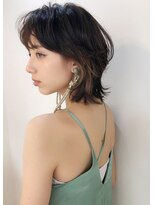 アクセサリーカラー《ウルフヘア》トレンドスタイル