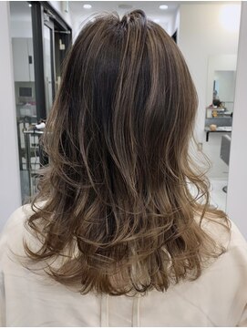 ステアケース 武蔵小杉店(stair:case) 【助川】バレイヤージュ/脱白髪染め/20代30代40代ヘアスタイル