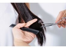 【神業 CUT】１ミリにこだわる丁寧なカット