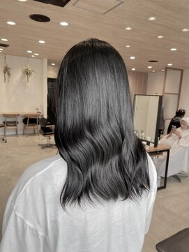 ミューズ バイ ケンジ(MUSE by KENJE) 暗髪カラー、ダークグレー、アッシュグレー