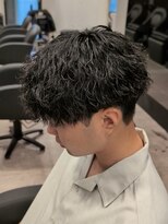 プルーブトウキョウ 渋谷(PROVE TOKYO)&nbsp;波巻きスパイラルパーマ前下がりマッシュ刈り上げメンズ