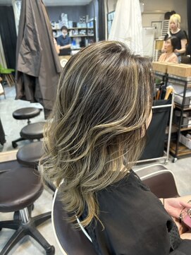 ピークス 西川口東口(PEQSS) コントラストバレイヤージュ