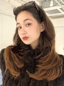 ヨロ 渋谷(YOLO) 韓国ヘアーハッシュカットレイヤーカットハイライトカラー