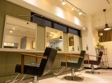 イーラ(era)の雰囲気（自慢の広々空間で感染対策◎ [髪質改善/メンズ/ブリーチ/パーマ]）